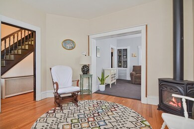 22 Dell St, Somerville, MA 02145 - photo 2