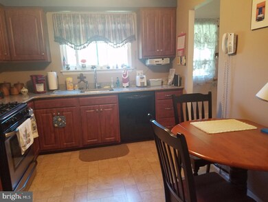 12 Eaton Cir, Clementon, NJ 08021 - photo 4