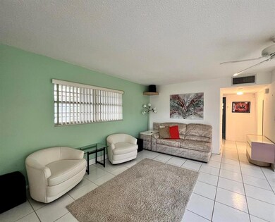159 Plymouth V, West Palm Beach, FL 33417 - photo 5