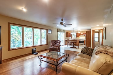 35242 N Moody St, Ingleside, IL 60041 - photo 6