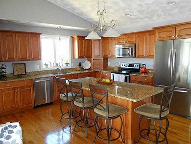 94 Country Meadow Ln unit 94, Chepachet, RI 02814 - photo 4