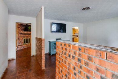 1137 Mary Dr, Hurst, TX 76053 - photo 6