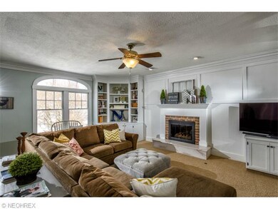 Spacious great room with gas fireplace and built i