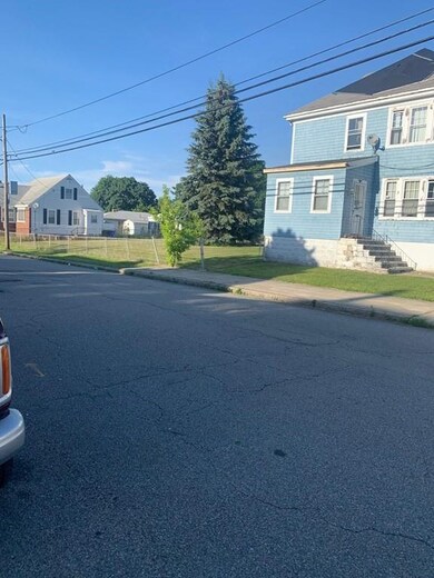 324 King St, Fall River, MA 02724 - photo 3