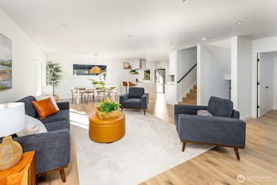 12033 40th Ave NE unit A, Seattle, WA 98125 - photo 4