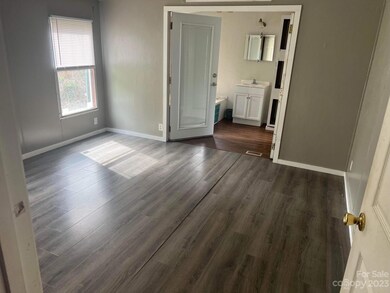 28 Massey Rd, Hendersonville, NC 28792 - photo 6