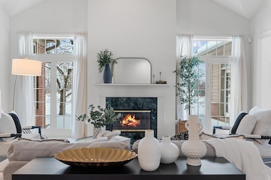 10946 N Essex Dr, Mequon, WI 53092 - photo 4