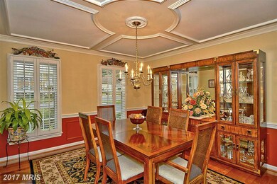 7817 Lakeland Valley Dr, Springfield, VA 22153 - photo 4