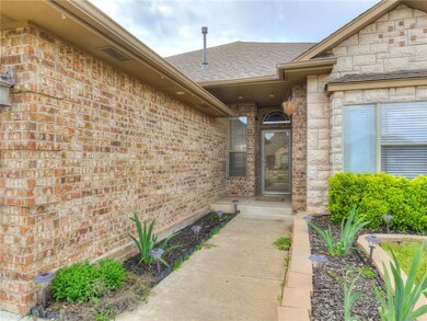 2612 SE 6th Cir, Moore, OK 73160 - photo 7
