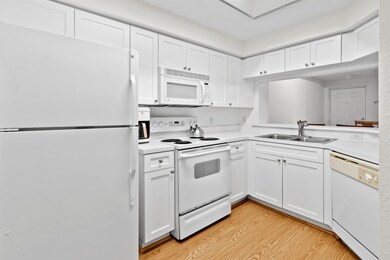 2727 Anzio Ct unit 307, Palm Beach Gardens, FL 33410 - photo 7