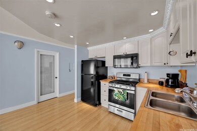 Puuone Terrace unit 416, Wailuku, HI 96793 - photo 3