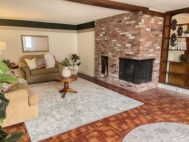 16 Bradley Rd, Salem, MA 01970 - photo 2