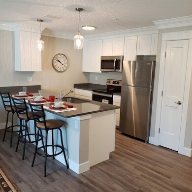 10 4th St unit 403, Dover, NH 03820 - photo 4