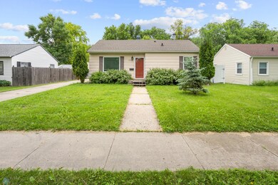 1709 13th Ave S, Fargo, ND 58103 - photo 2