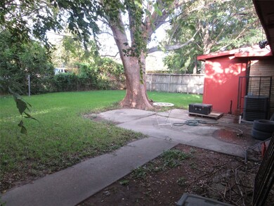 431 E Delz Dr, Houston, TX 77022 - photo 7