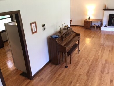 4 S Orchard Dr, Amherst, MA 01002 - photo 6