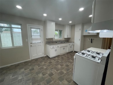 355 S Aspan Ave unit 2, Azusa, CA 91702 - photo 4