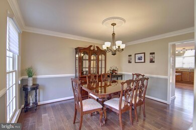 15468 Waters Creek Dr, Centreville, VA 20120 - photo 5