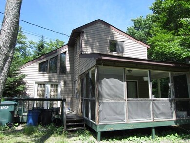 519 W Country Place Dr, Tobyhanna, PA 18466 - photo 2