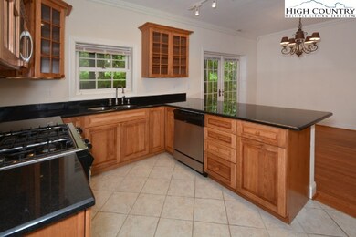 25 Shanty Springs Ct unit B / 21, Banner Elk, NC 28604 - photo 6