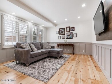 2149 E Oak Leaf Way, Sandy, UT 84092 - photo 5