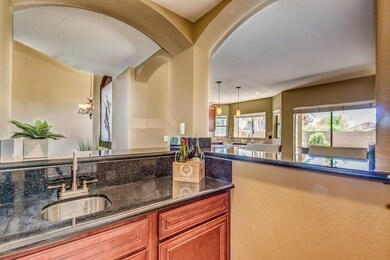 7 Bar with view to kitchen