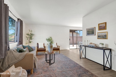 8190 E 20th St, Tucson, AZ 85710 - photo 4