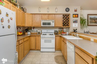 11631 Birch Knoll Loop-large-007-Kitchen