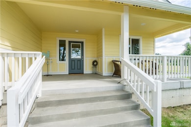 720 Dow St, Sumas, WA 98295 - photo 2