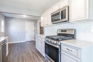 1419 Tarley St, Houston, TX 77009 - photo 5