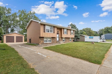 107 NW 7th None, Grimes, IA 50111 - photo 2