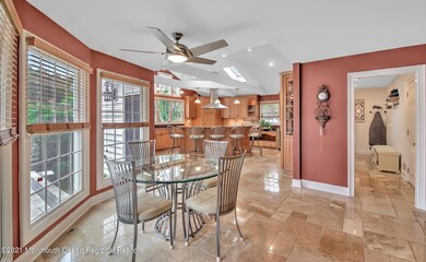 12-KITCHEN (2)