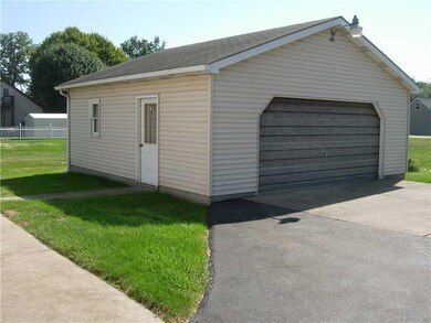 Parking Lot/Garage.