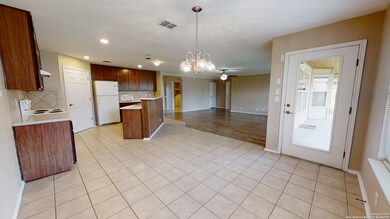 10118 Wildhorse Pkwy, San Antonio, TX 78254 - photo 7