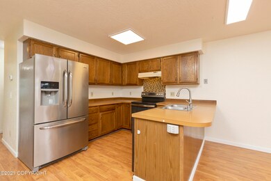 Kitchen 20210504-DW-3217