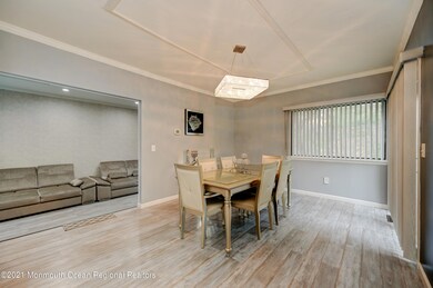 07-Dining Room into Living Room