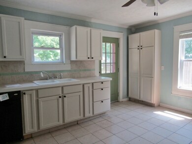 471 N Allen St, Wabash, IN 46992 - photo 3