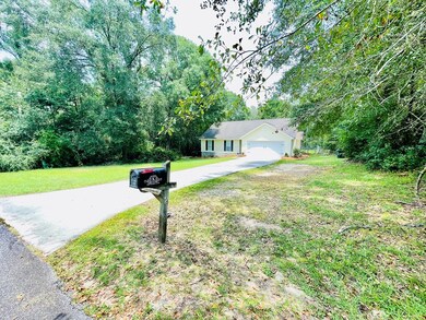 1209 Karen Ln, Douglas, GA 31533 - photo 2