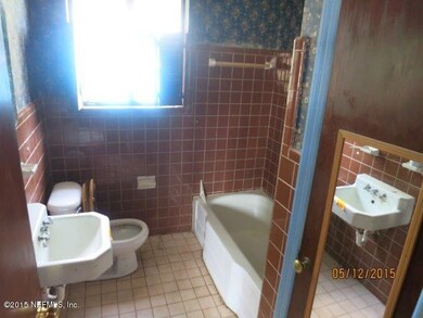 958 Mikael Ave, Jacksonville, FL 32205 - photo 4