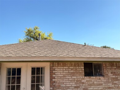 6406 Tall Willow Dr, Houston, TX 77088 - photo 3