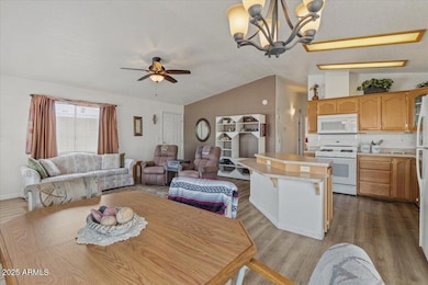 2054 N Thornton Rd unit 125, Casa Grande, AZ 85122 - photo 3