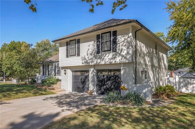 401 N Madison St, Raymore, MO 64083 - photo 6