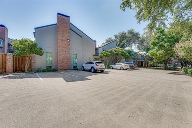 3940 Buena Vista St unit 305, Dallas, TX 75204 - photo 2