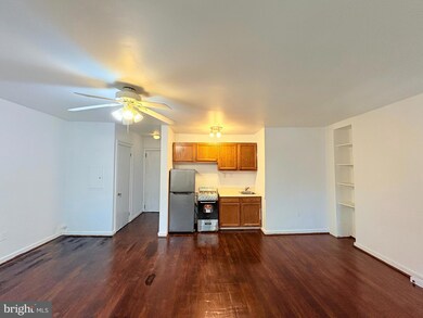 916 Clinton St unit 3F, Philadelphia, PA 19107 - photo 3