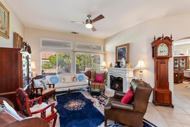 008_Living Room