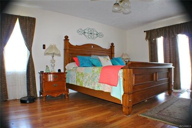 11500 Bevils Bridge Rd, Amelia Court House, VA 23002 - photo 6