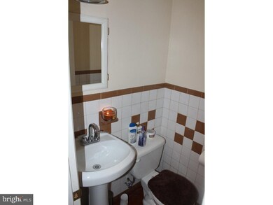12048 Waldemire Dr, Philadelphia, PA 19154 - photo 5