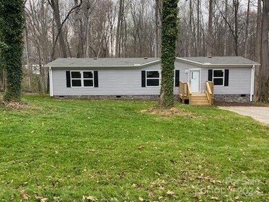 108 Arbor Dr, Statesville, NC 28677 - photo 2