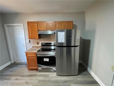 741 N Hazel St, Allentown, PA 18102 - photo 4