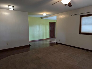 1622 240th St, Decorah, IA 52101 - photo 4